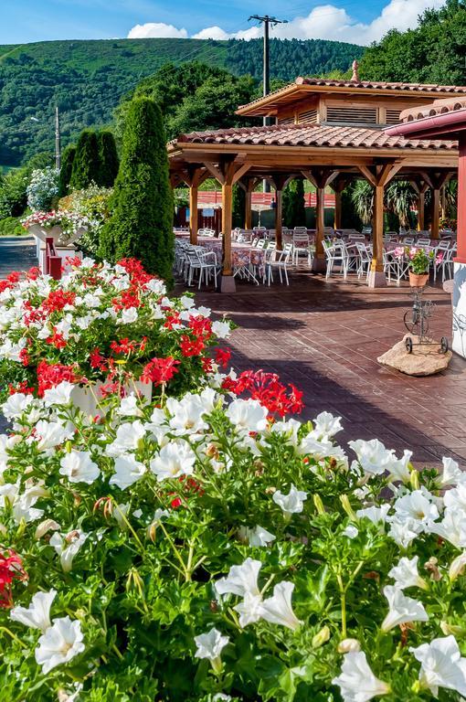 Hotel Restaurant Txistulari Іткассу Екстер'єр фото